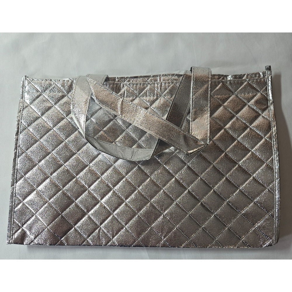 ✨ Metallic Silver Quilted Shimmer Reusable Tote /Gift Bag Shopper Eco Chic NWOT✨
